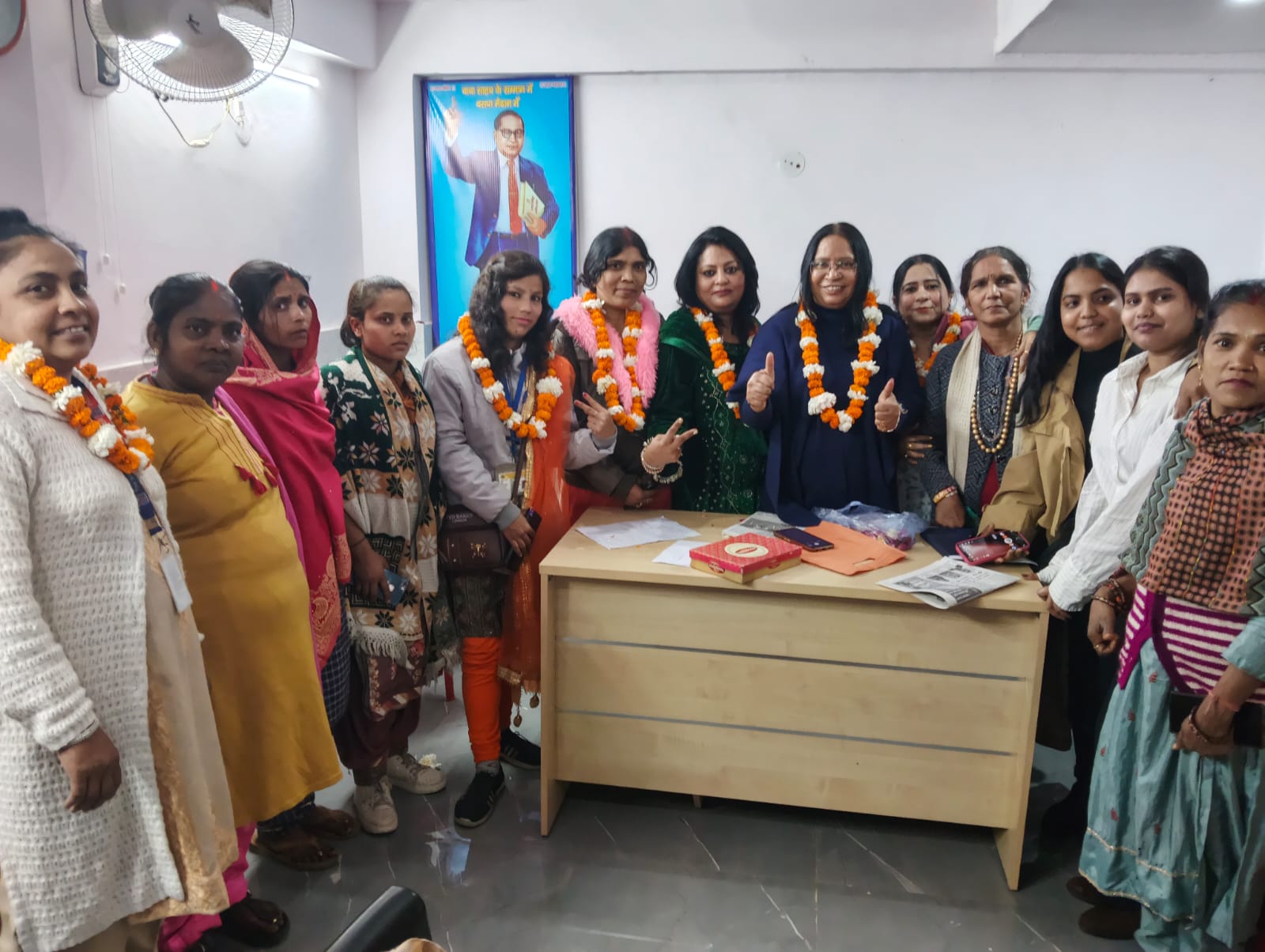 आत्मनिर्भर नारी, सशक्त समाज